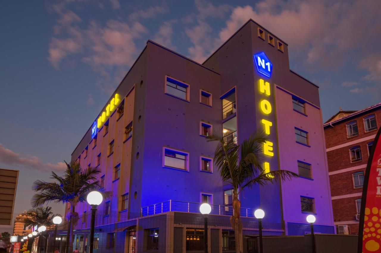 N1 Hotel Rotten Row Harare Exterior foto