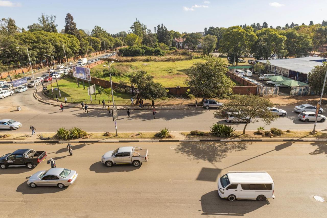N1 Hotel Rotten Row Harare Exterior foto